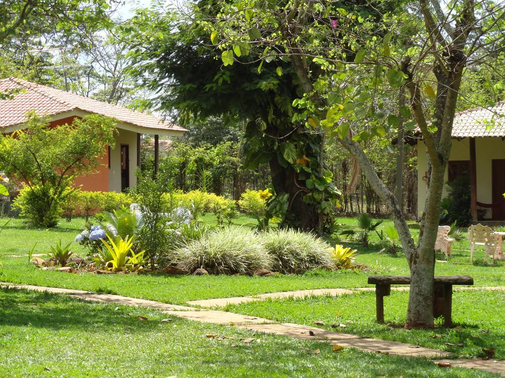 Pousada Recanto Do Cerrado Neropolis Luaran gambar